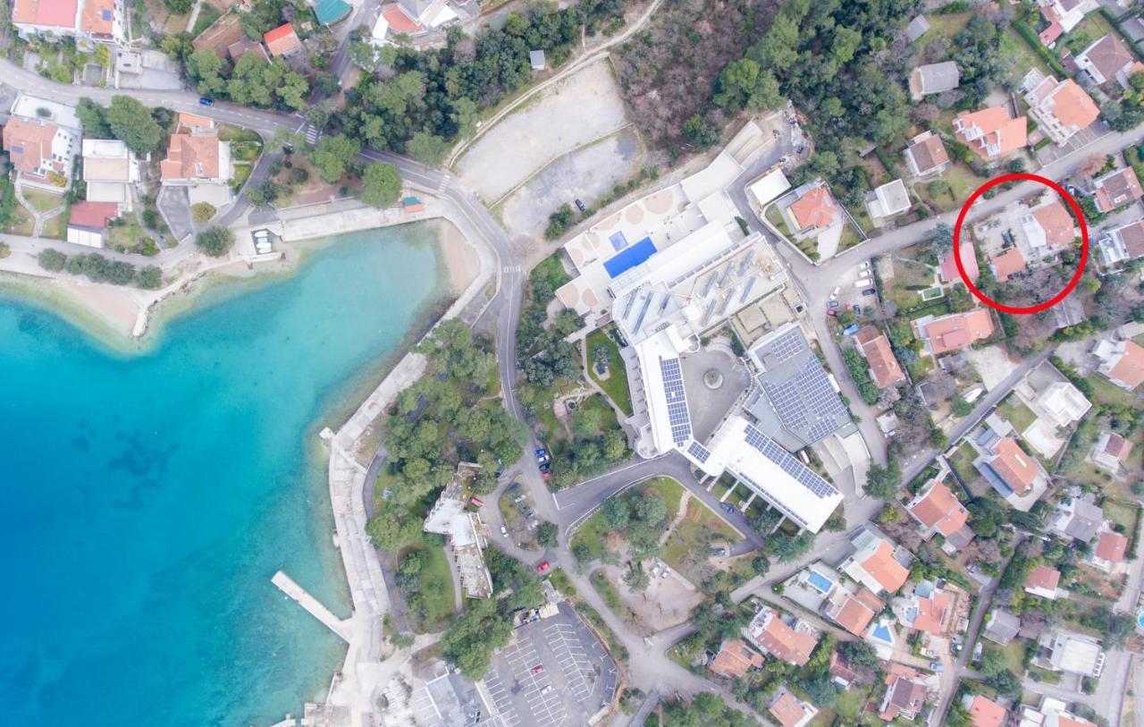 Apartments Karmelic Malinska Exterior foto